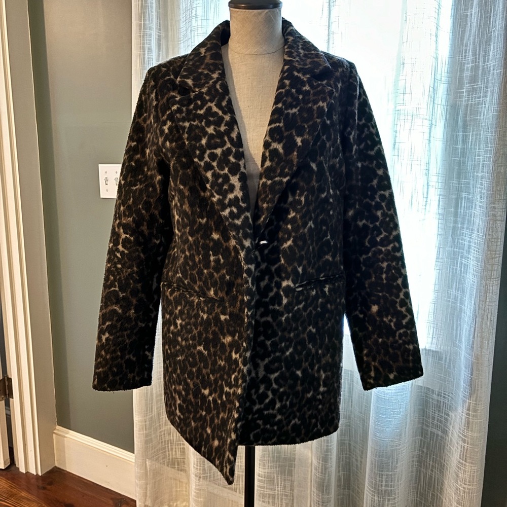 Leopard coat